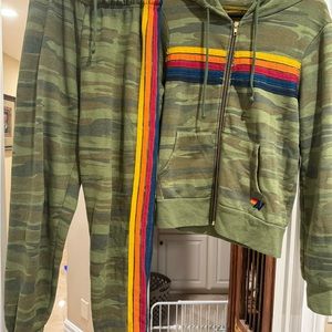 Aviator nation rare camouflage set. Size small
